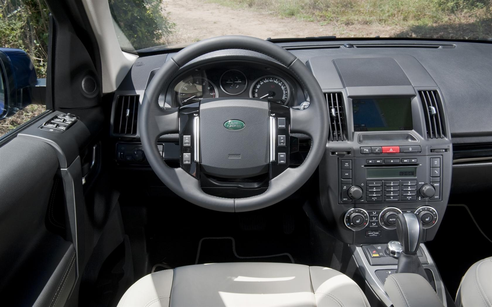 2011 Land Rover LR2